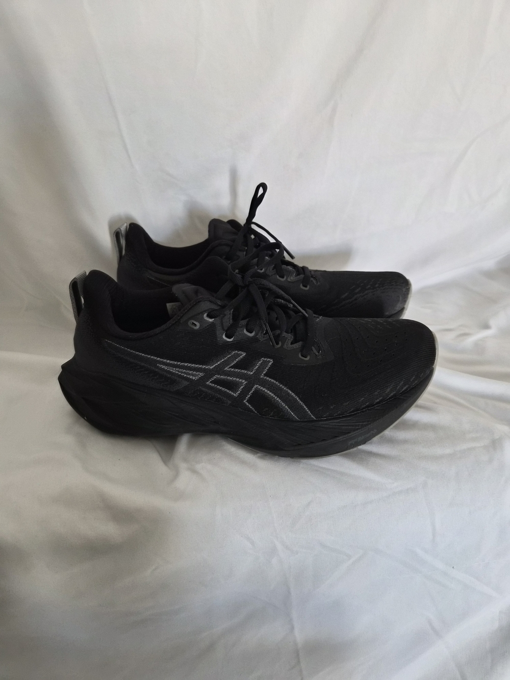 ASICS Man Black Running Shoes - Lightweight Support